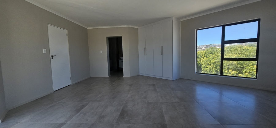 5 Bedroom Property for Sale in Myburgh Park Western Cape